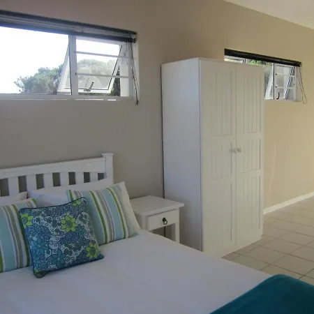 Modern Beach Cottage Cape St. Francis Exterior photo